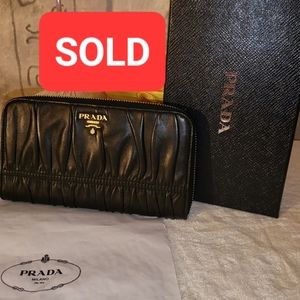 AUTHENTIC PRADA Nappa Gaufre Zip Around Calfskin Black Wallet